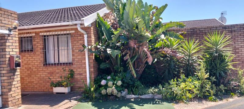 2 Bedroom Property for Sale in Soneike Western Cape
